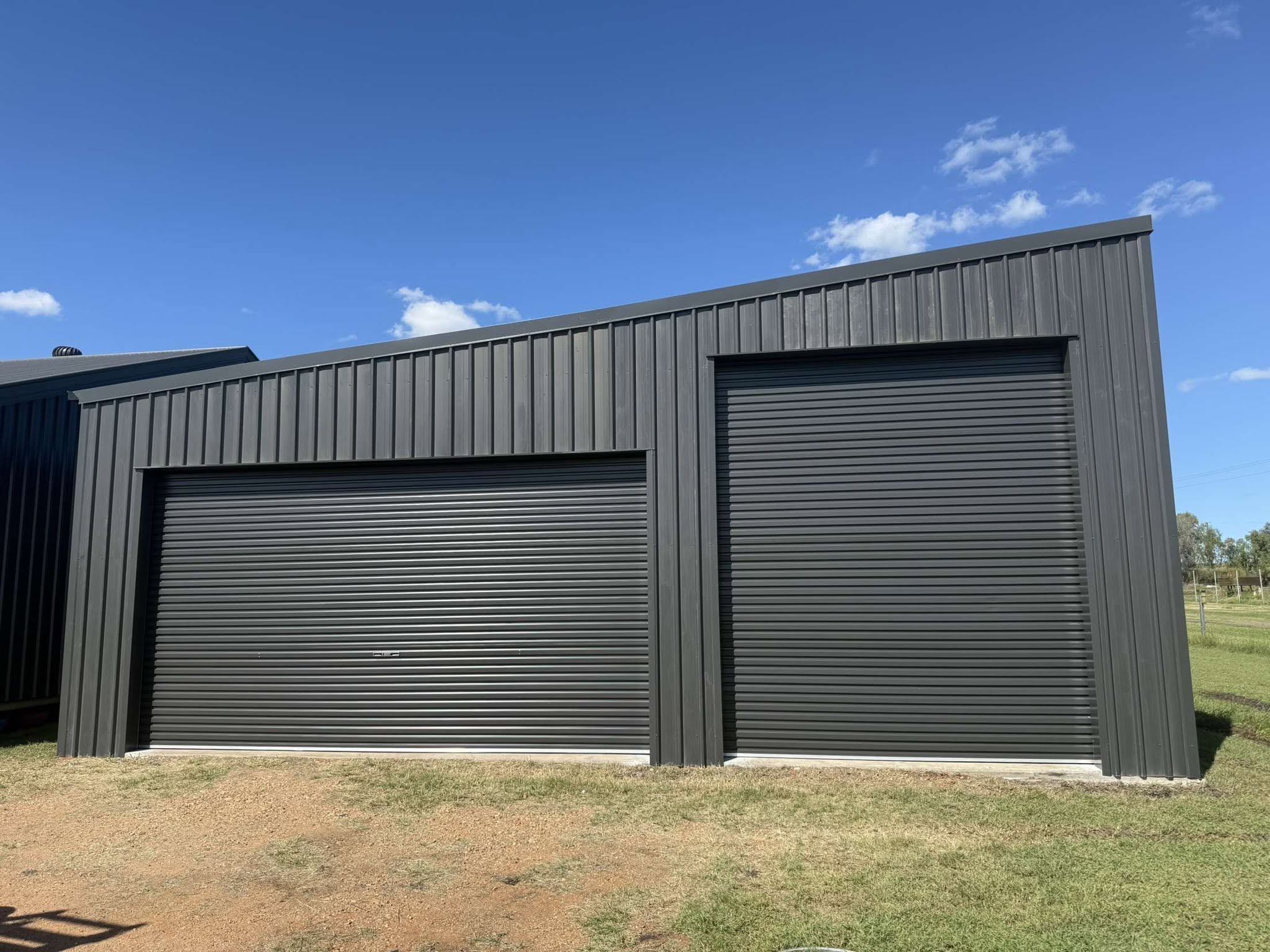roller-door-skillion-shed